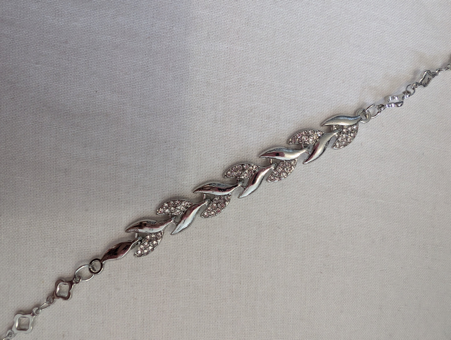 5 silver flower bracelet