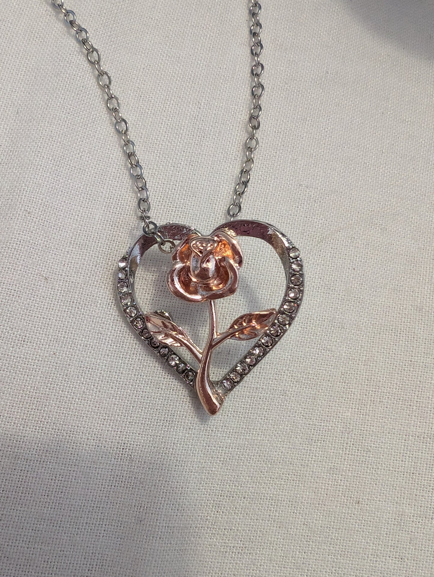 5 heart rose silver metal
