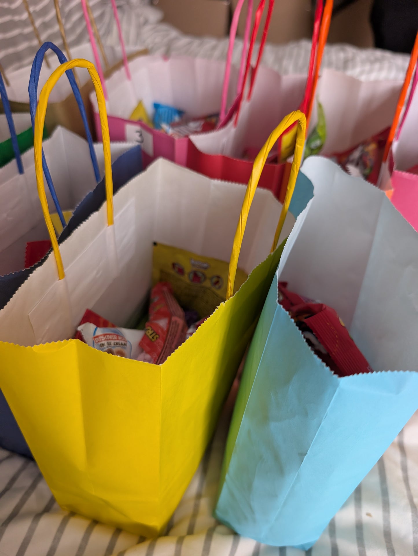 Kids munch bags